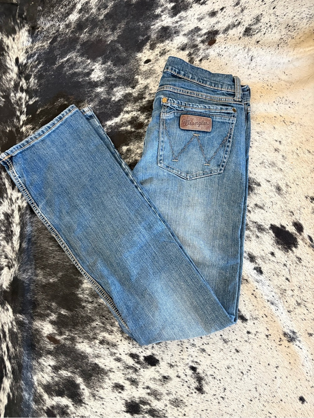Wrangler Men’s Retro Light Blue Straight Jeans